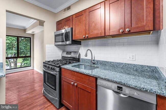 Building Photo - 6099 Majors Ln