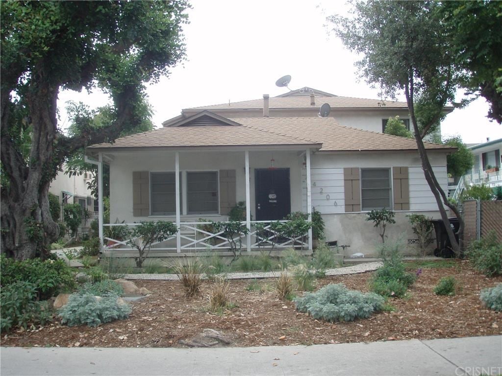 Primary Photo - 14206 Roscoe Blvd