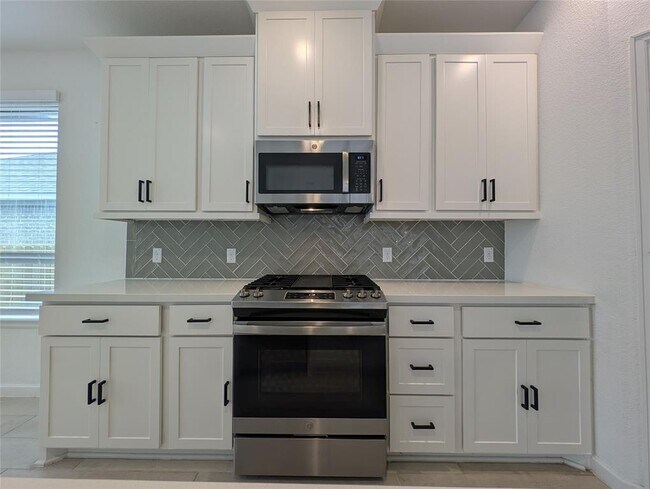 Building Photo - 2624 Franciscana Way