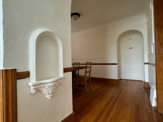Foto del edificio - 5950 Kensington Ave