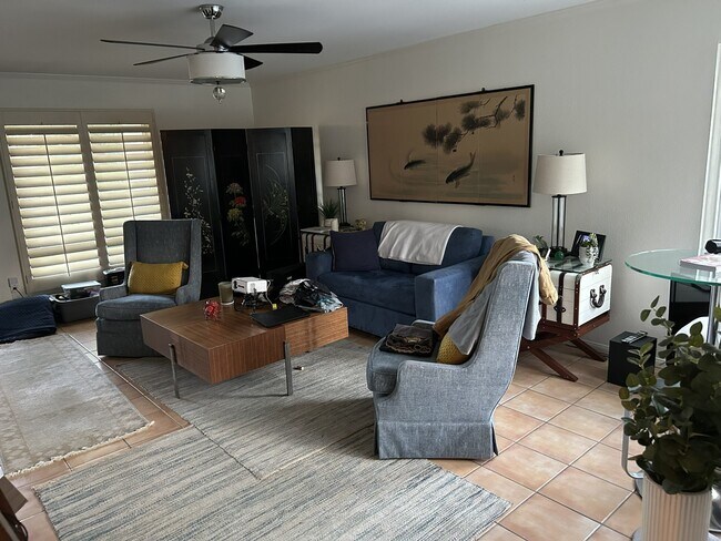 Foto del edificio - 2101 Ridgeview Pl
