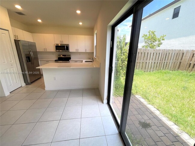 Foto del edificio - 23239 SW 129th Path