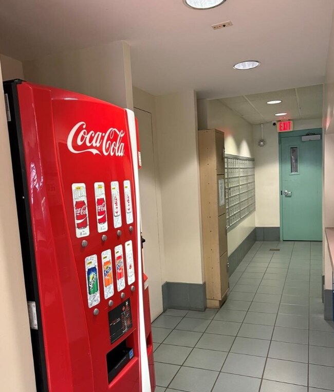 Foto del edificio - 1617 Kapiolani Blvd