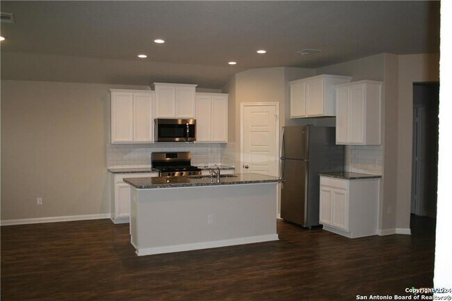 Building Photo - 488 Mallow Dr