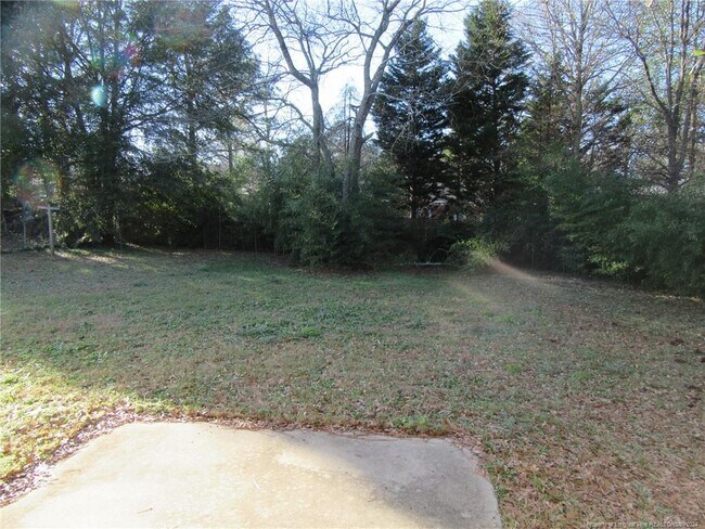 Building Photo - 1628 Inverness Dr