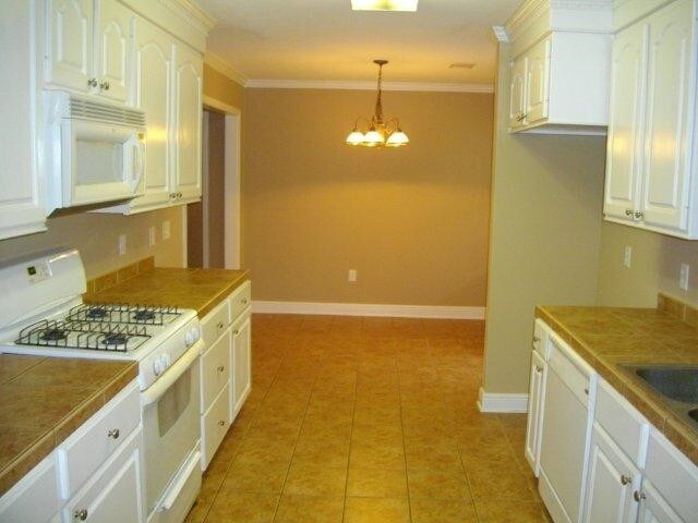 Building Photo - 249 John Martin Dr