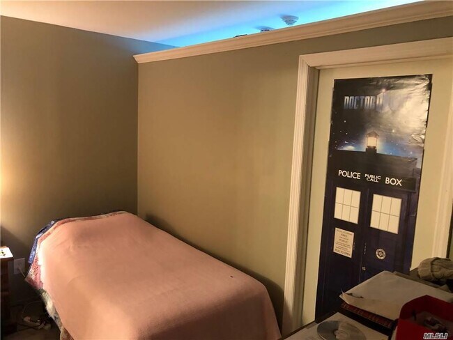 Foto del edificio - 58 Fairview Cir