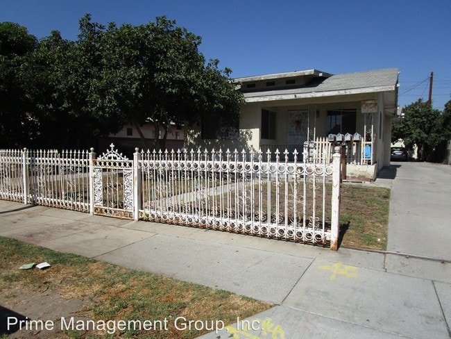 Building Photo - 3549 E 58th St