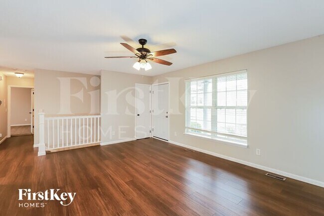 Foto del edificio - 18608 Primrose St