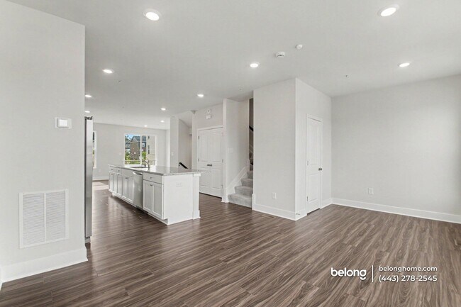 Foto del edificio - 6876 Barrowfield Pl