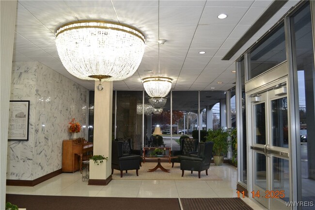 Foto del edificio - 5854 Main St