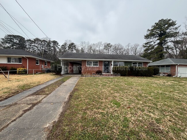 Building Photo - 47 Beaconsdale Ln