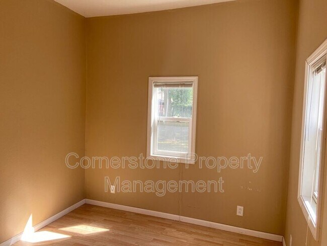 Foto del edificio - 102 SW 5th St