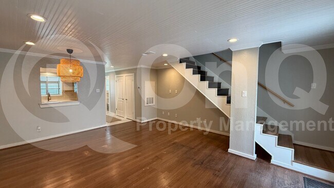 Foto del edificio - 5505 Live Oak St