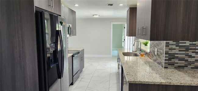 Foto del edificio - 1490 45th Ave NE
