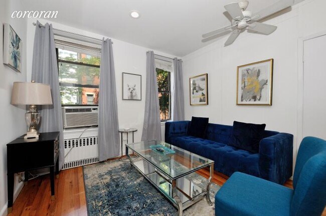 Building Photo - 408 W 49th St