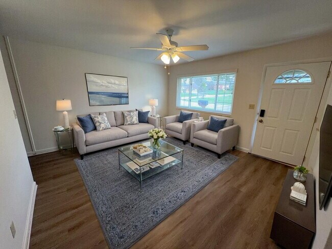 Foto del edificio - 5754 Nightingale Ct