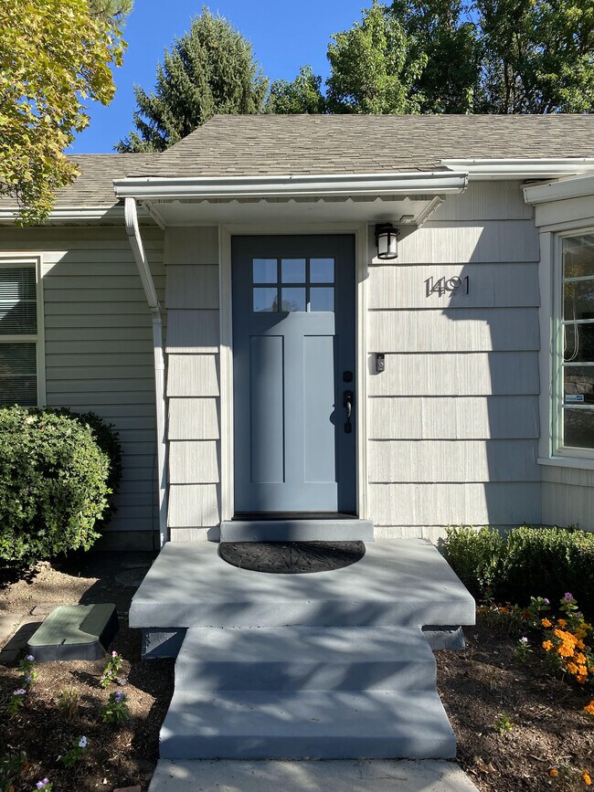 Front Door - 1491 E Maple Ave