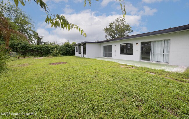 Foto del edificio - 1131 Linda Ave