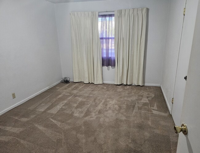 Foto del edificio - 2333 Howe Ave