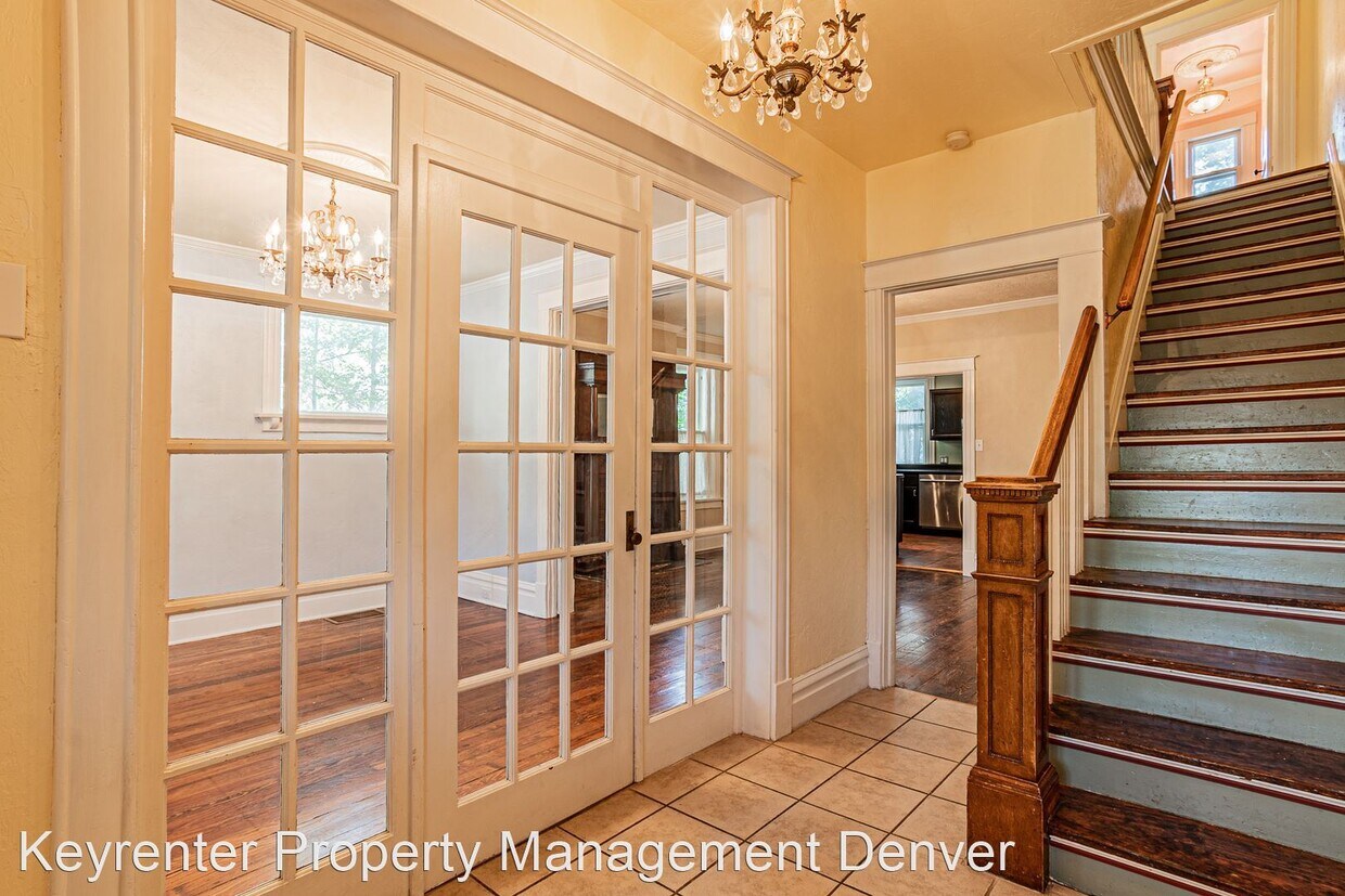 Foto principal - 3 br, 2 bath House - 2469 Lowell Blvd