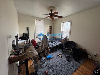 Building Photo - 53 Lawn St