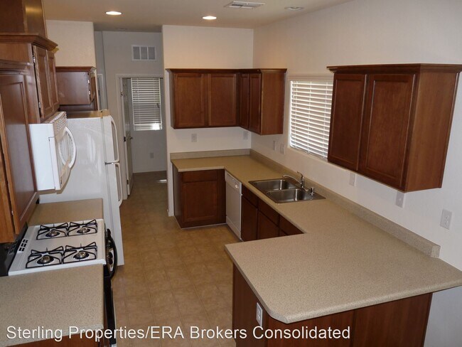 Foto del edificio - 4 br, 2.5 bath House - 5612 Mercury Spring...