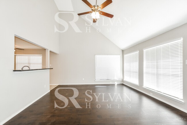 Foto del edificio - Life Just Got Better!