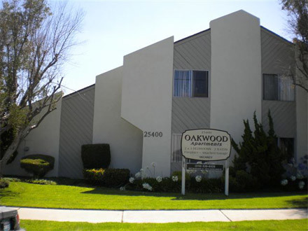 Primary Photo - Oakwood Apartments