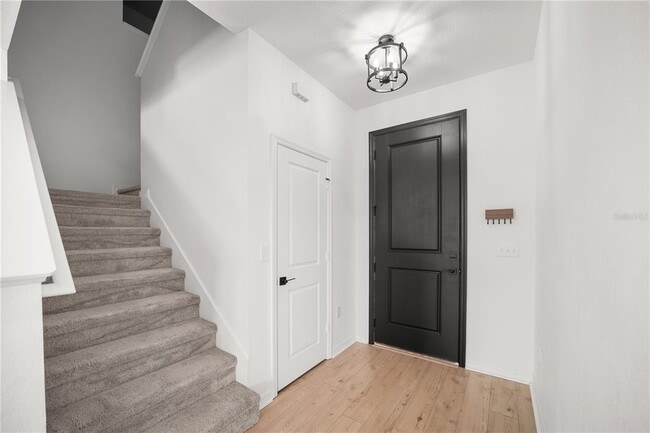 Foto del edificio - 5005 Golden River Ln