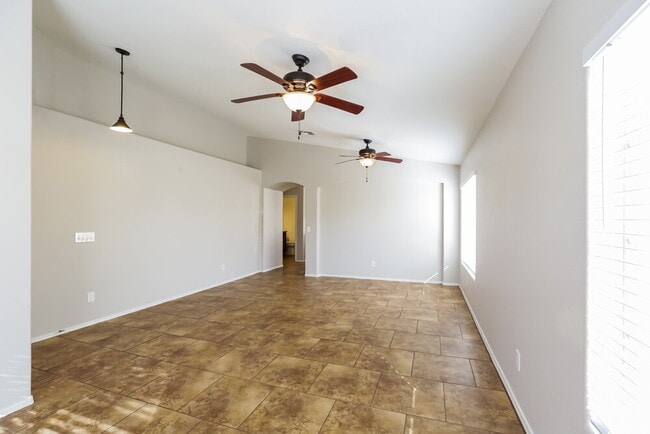 Foto del edificio - 11328 E Caballero St