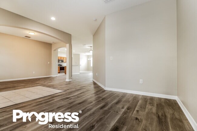 Foto del edificio - 4633 Copper Hill Dr