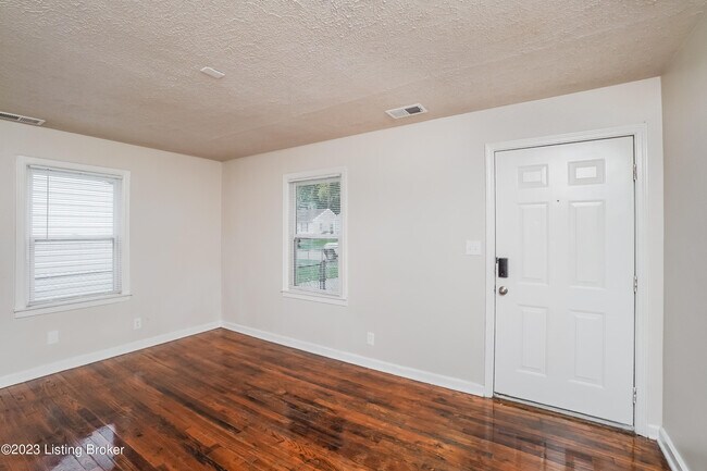 Building Photo - 3021 Penway Ave