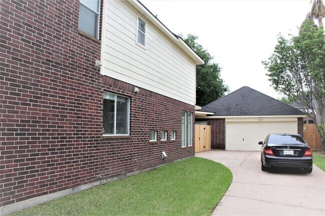 Foto del edificio - 5910 Misty Island Ct