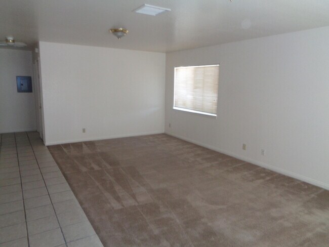 Foto del edificio - 44423 Beech Ave