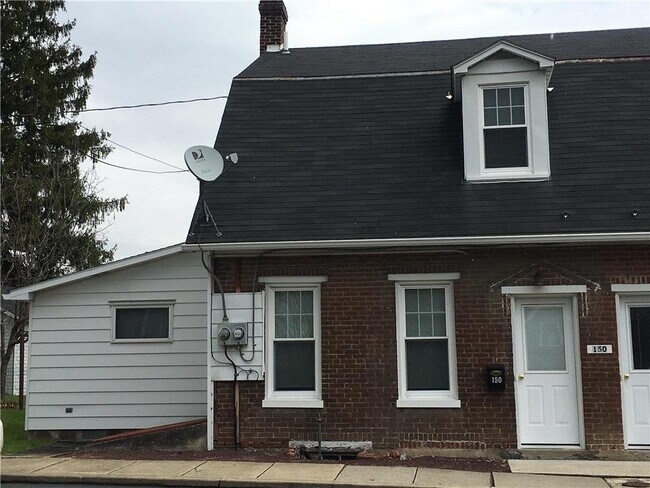 Foto del edificio - 150 N Green St