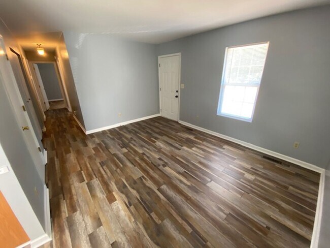 Foto del edificio - Rural & Adorable Rancher for Rent on large lot!