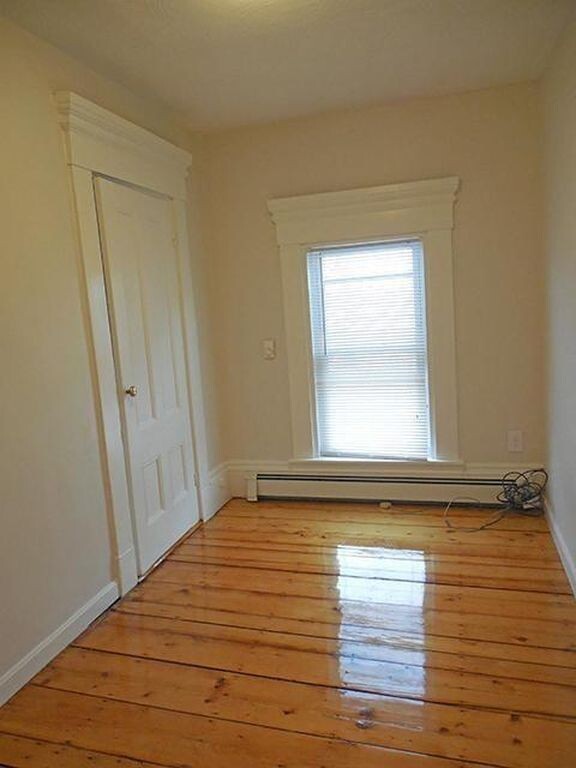 Photo - 17 Webster St