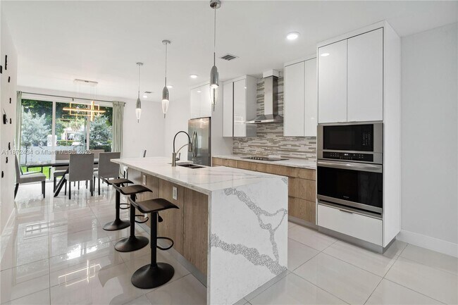 Foto del edificio - 1020 NE 17th Terrace