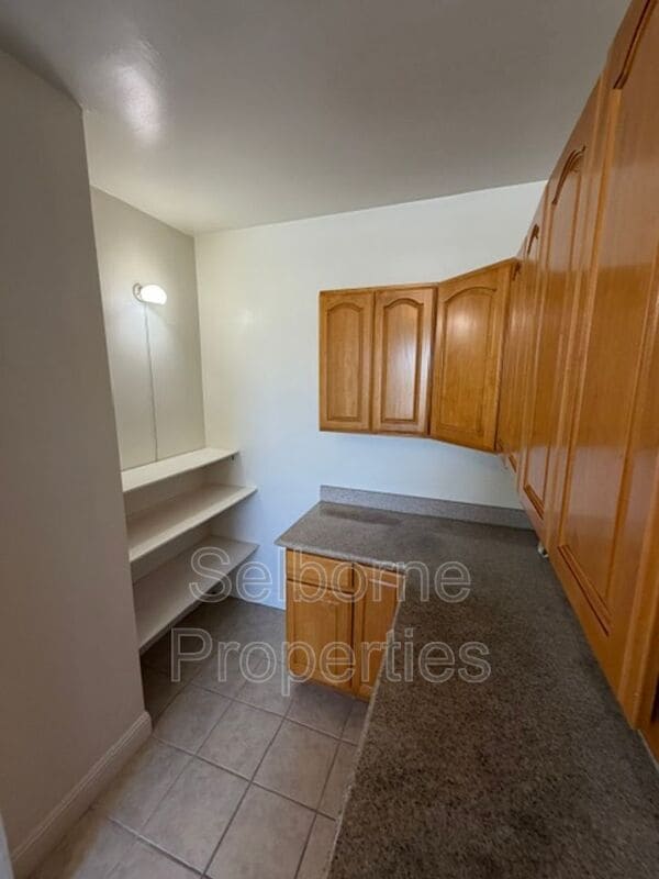 Building Photo - 5508 San Pablo Ave
