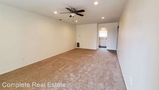 Building Photo - 2 br, 1 bath House - 1651 Peacock Boulevard