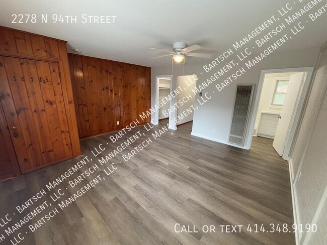 Foto del edificio - 2278 N 94th St