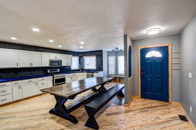 Photo - 10444 Mount Wilson Pl House