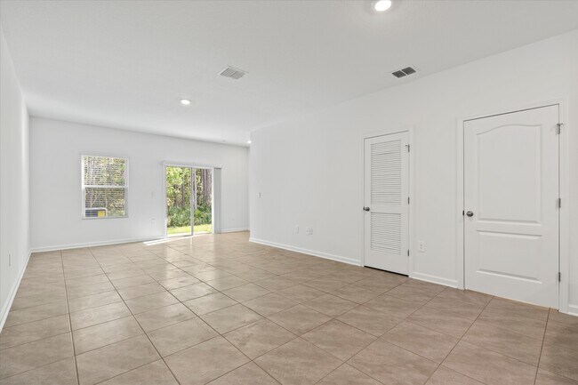 Foto del edificio - 82 Vero Dr