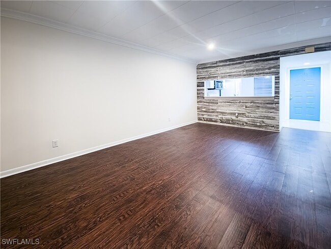 Building Photo - 15125 Parkside Dr