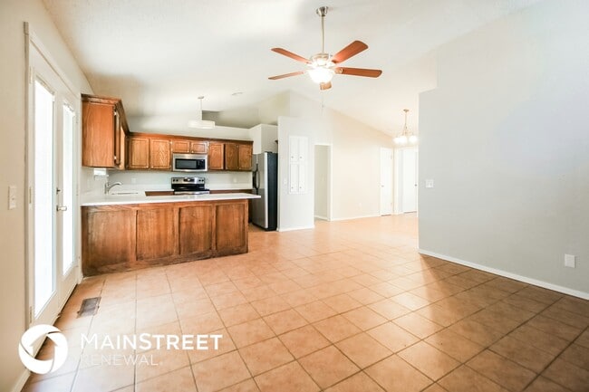 Foto del edificio - 12120 Blue Moon Ave