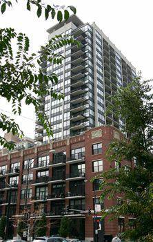 Building Photo - 210 S Desplaines St