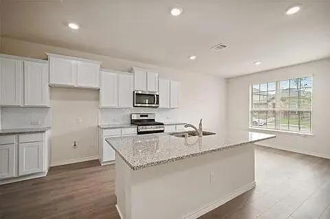 Foto del edificio - 1532 Bennington Ln