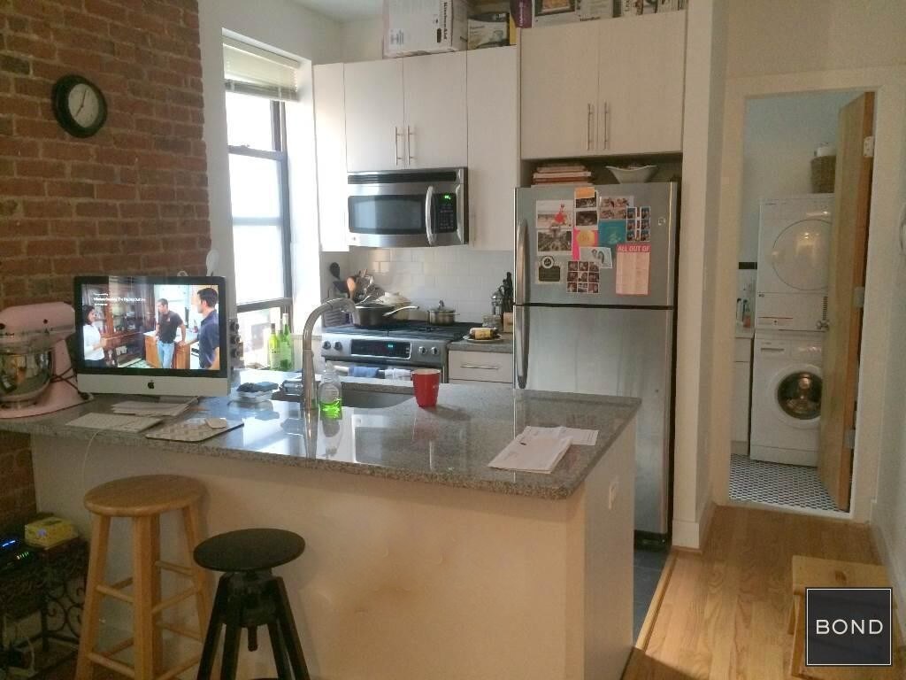 Foto principal - 129 E 97th St