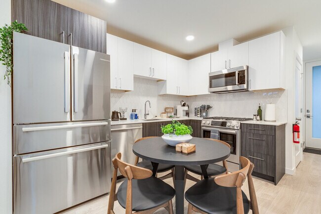 Foto del edificio - 1431 E Howell St